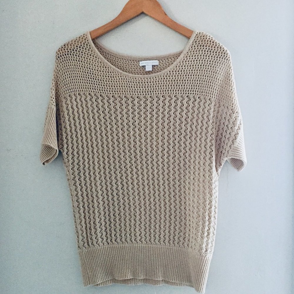 New York & Company Cream Short Sleeve Knit Sweater Size Small
